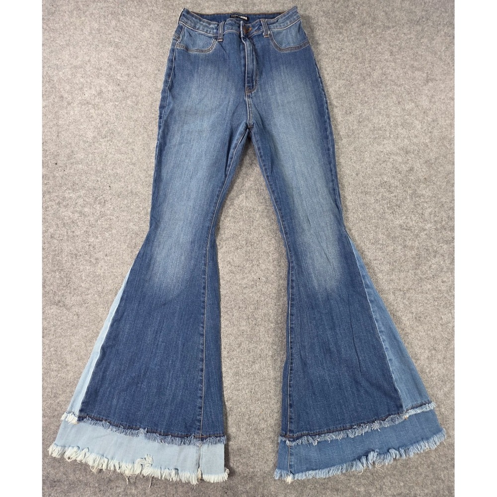 Fashion Nova Women's Juniors 13 Flared Regular Fit Jeans Light Blue Bell Bottoms